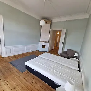 Mrt19 Apartment